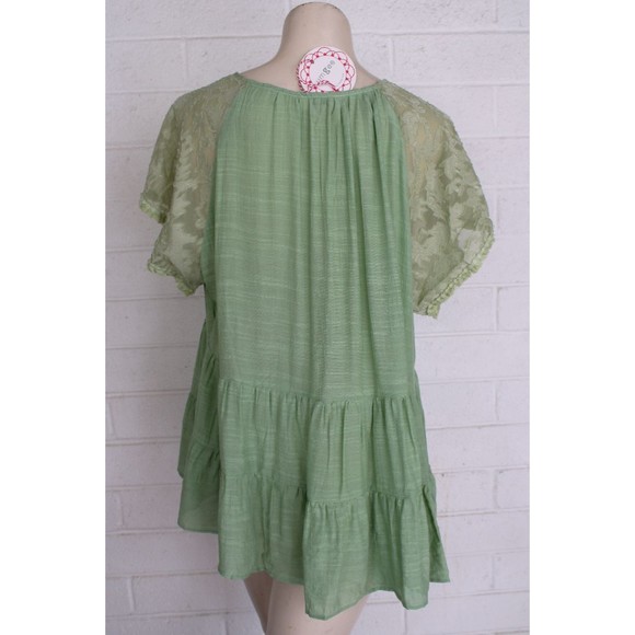 New UMGEE Oversized Pistachio Green Floral Burnout Sheer Lace Sleeves Tiered Top - Picture 2 of 3